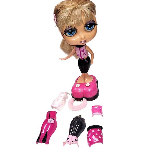 9" Vintage 1999 "Alexa" Interactive Talking Diva Starz W/4 Outfits Lights Up - Picture 11 of 11